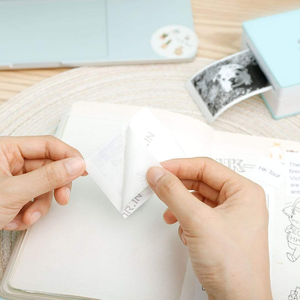 Taşınabilir yazıcı 53mm siyah beyaz etiket üzerinde <span class=keywords><strong>2</strong></span> yıl uzun ömürlü termal kağıt <span class=keywords><strong>3</strong></span> Rolls M02 serisi Mini cep yazıcı için - Product Image 4