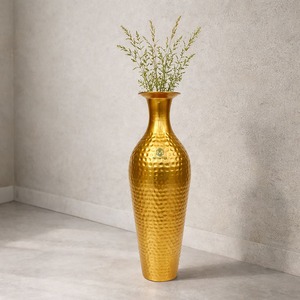 Florero de Metal Hecho a Mano para Sala de Estar Moderna y Decoración de Interiores de Lujo - Product Image 5