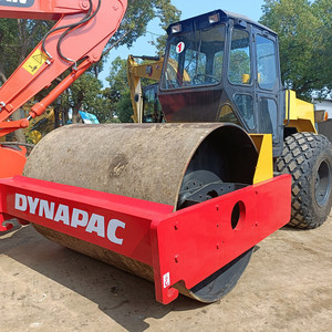 Rouleau vibratoire à tambour unique Dynapac CA25D d'occasion, 10,5 tonnes, moteur Deutz/Cummins, entièrement hydraulique, bon état. - Product Image 1