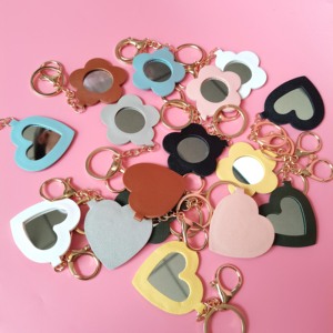 Personalized Cute Peach Heart Mirror Keychain Lighted Cosmetic PU Leather <b>Makeup</b> Bag Hanging Decoration Perfect for <b>Makeup</b> <b>Tool</b> - Product Image 1