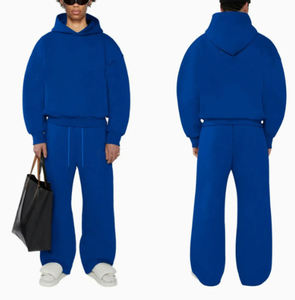 Conjuntos Deportivos de Hombre de Poliéster de Alta Calidad, 650 g/m², con Logotipo Personalizado, Ecológicos, de Moda Invernal, Sudadera con Capucha y Pantalones Cortos, Venta al Por Mayor - Product Image 1