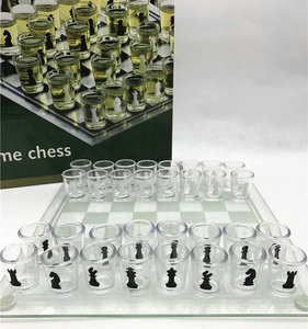 25×25cm パーティーグラスカップ 国際チェス卓上ボード ドリンクゲーム ショットワイングラス チェスセット - Product Image 1