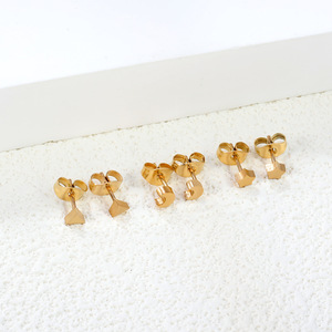 Pendientes geométricos con forma de estrella y triángulo, de aleación de zinc, en tono dorado, para mujer, joyería de moda. - Product Image 1