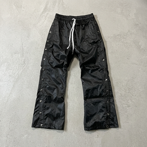 Pantalones Deportivos Casuales para Hombre, Diseño Personalizado OEM, Poliéster/Algodón, Ecológicos, Transpirables, Impermeables, con Múltiples Bolsillos y Cierre de Cremallera - Product Image 2