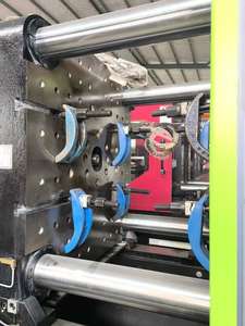 Nouveau <span class=keywords><strong>SKII</strong></span> Yizumi 260T d'origine avec machine de moulage par injection à fente en T - Product Image 4