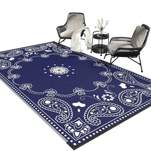 Alfombra Bohemia para Exteriores, Rectangular, Azul Marino y Blanco, con Diseño Paisley, Impermeable, de Polipropileno, para Patio o Terraza - Product Image 1