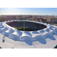 Structure de toit en membrane PVDF pour tribunes et scènes, abri pare-soleil en acier architectural pour stades, garages, écoles, parcs et hôtels