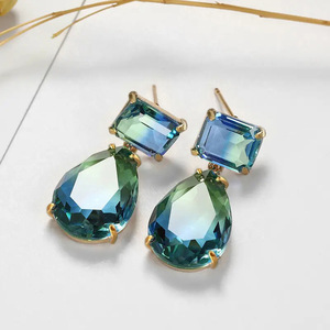 Orecchini a goccia con gradiente geometrico blu verde per donna, gioielli eleganti e alla moda - Product Image 3