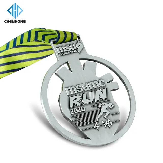 Toptan ucuz üretici özel yüksek kaliteli Metal kabartmalı çinko alaşım altın ödülü maraton koşu madalya spor