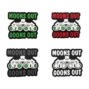 MOONS GOONS Dispositivo de Visión Nocturna, Pegatinas para Mochila Táctica, Pin, Insignia, Brazalete, Triángulo de Goma Suave 3D Resistente al Agua - Product Image 1