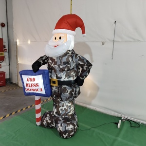 6ft Blow up Santa con Banner Iluminado Navidad Inflable Decoración Camuflaje Santa Claus Iluminado Militar Santa Claus para Césped - Product Image 2