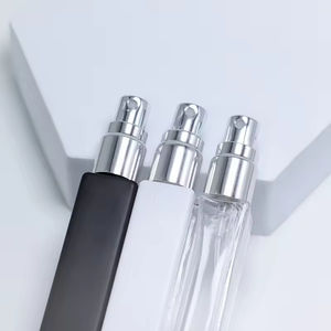 Flacon carré en verre vide de 5 ml, 10 ml, 15 ml pour parfum et huiles essentielles, flacon pulvérisateur atomiseur avec capuchon brillant or ou argent - Product Image 2