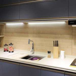 Nouvelle lumière LED ultra-mince à détection de mouvement pour armoire, à fixation magnétique, rechargeable, avec détection par geste pour placard et armoire. - Product Image 5