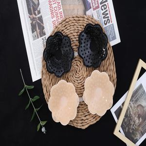 Autocollants de soutien-gorge invisibles en silicone pour dames Petite poitrine épaissie Soutien-gorge froncé Accessoire de sangle arrière transparente - Product Image 3