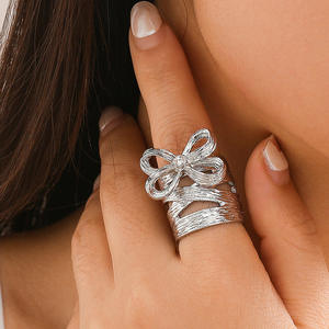 HL, joyería nueva europea y americana, pendientes de perlas de imitación simples chapados en oro con lazo dulce, anillo de moda para mujer - Product Image 4