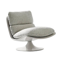 Fauteuil pivotant Pattie Designer Villa grand format, style minimaliste italien, finition mate, design bec de canard, luxe léger, en bois, pour salon