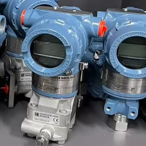 Transmetteur de pression en ligne Rosemount 3051TG 3051TG5A2B21AB 10000 PSI IP67/IP68 Acier inoxydable 316L Meilleur prix pour pipeline - Product Image 1