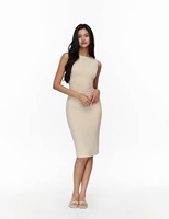 Gaun Midi Bodycon Wanita Tanpa Lengan OEM ODM, Kerah Sabrina, Aksen Kerut Samping, Model Rok Pensil, Ramping, Kasual untuk Musim Gugur, Cocok untuk Pesta