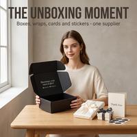 Boîtes d'expédition pliables en carton ondulé noir mat biodégradable avec logo personnalisé imprimé et gaufrage pour emballage cadeau
