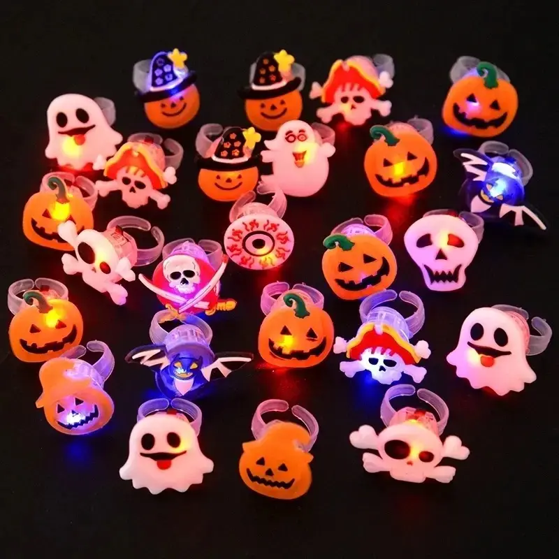 Lumière LED Halloween Ring Glowing Pumpkin Ghost Rings Kids Gift Halloween Party Decoration for Home Horror Props Supplies