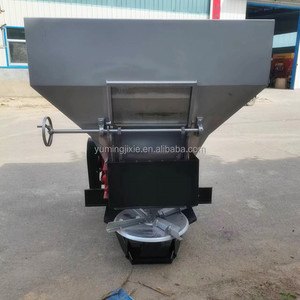 Tractor Pto Driven Máquina esparcidora de estiércol con tanque de fertilizante de acero inoxidable Esparcidor de fertilizante orgánico a la venta - Product Image 1