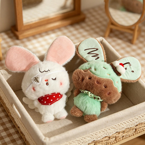 Peluche Coniglio Dessert Bunny in Poliestere 11-30cm, Simpatico Coniglio Gluttono Pendente per Eventi e Regali, Disponibile all'Ingrosso - Product Image 2