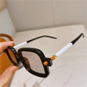 86512 NEW Fashion Small Square Sunglasses Women Glasses Personality Shades Spectacles Men <b>Frames</b> INS High Quality Outdoor - Product Image 2