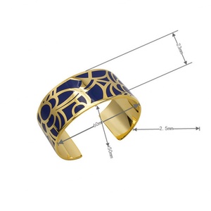 กำไลข้อมือเคลือบทองสแตนเลสแฟชั่นคุณภาพสูงแบบขายส่งปี 2024 - Product Image 3