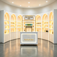 Vitrine et étagères de présentation de parfums de haute qualité, mobilier sur mesure pour boutiques et magasins de détail, design d'intérieur de boutique