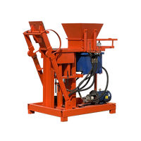 Machine de fabrication de blocs de terre