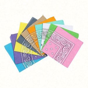 Pañuelo Multifuncional Personalizado al por Mayor, Colorido, 100% Algodón, Cuadrado, con Estampado Personalizado, Diseño Clásico Paisley - Product Image 4