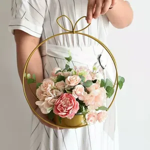 ตะกร้าดอกไม้โลหะชุบทองรูปทรงเรขาคณิต,ตะกร้าดอกไม้สำหรับงานแต่งงานดอกไม้สำหรับตกแต่ง