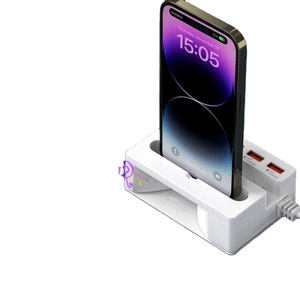 شاحن USB متعدد الوظائف 5 في 1 مع حامل هاتف ومكبر صوت مدمج ومحطة إرساء ومحول USB - Product Image 1