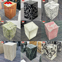 Table basse en pierre, socle en marbre, salon, luxe, personnalisable, table d'appoint en onyx vert naturel