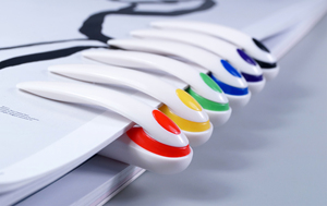 NUEVO Portalápices Blanco Promocional Económico para Oficina, Escuela y Negocios, Bolígrafo de Plástico con Logotipo Personalizado - Product Image 5