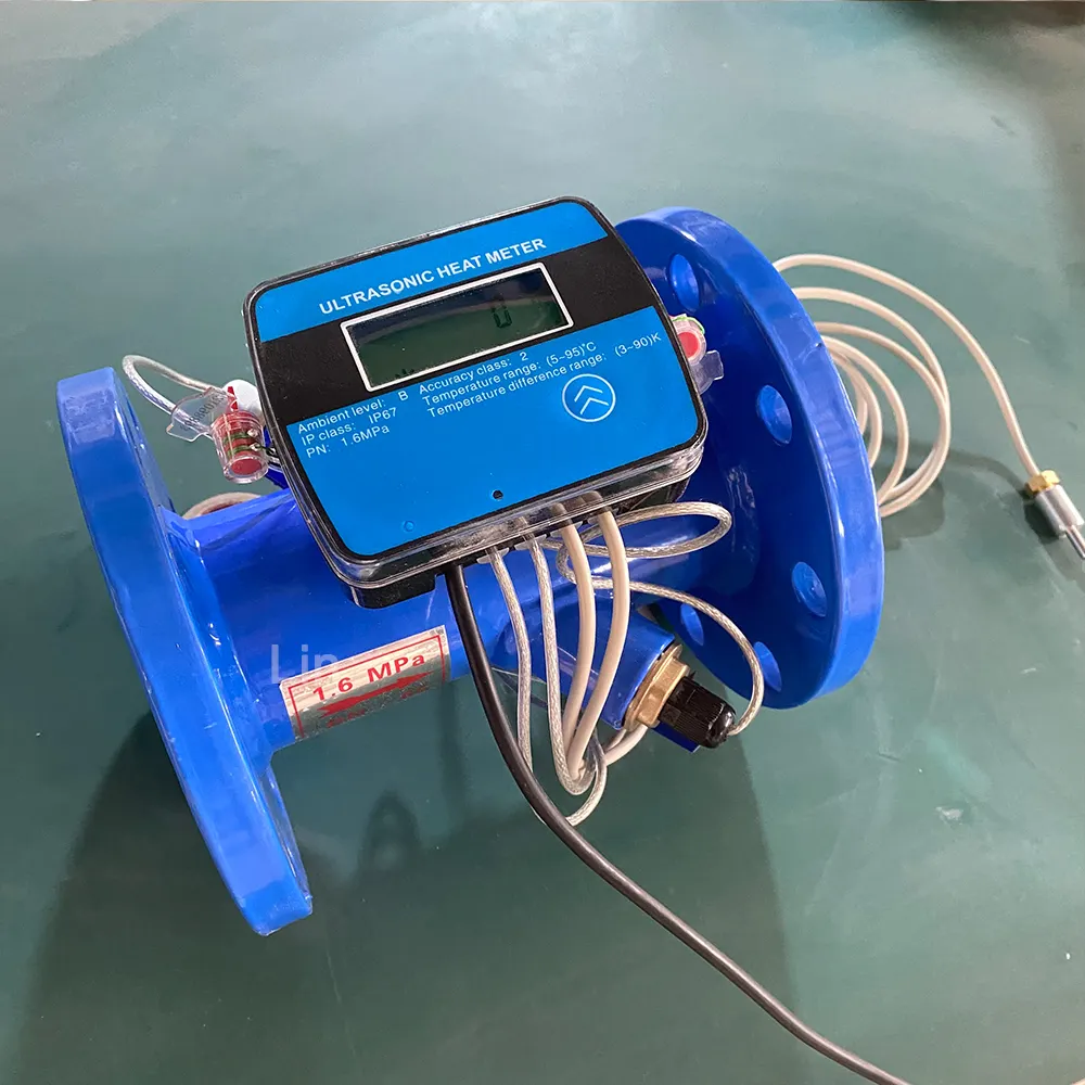 Split Type 3.6V Batterij Aangedreven Rivierolie Flowmeter Melk Bier Warmte Vloeistof Ultrasone Flow Meter Voor Warm Koud Water