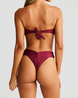 Nouvel Arrivage Ensemble Bikini Deux Pièces Luxe OEM d'Usine pour Femme, Couleur Bourgogne, Bandeau Sans Bretelles à Anneau en O, Coupe Haute, Taille en V, String