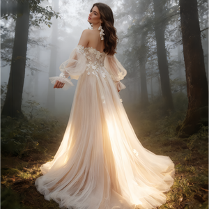 Abito da sposa leggero stile boho taglie forti |   Abito Vintage in Pizzo con Spalle Scoperte per Fotografie all'Aperto e Matrimoni Semplici - Product Image 4