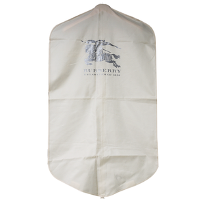Housse de costume en nylon de luxe haut de gamme personnalisée sac à vêtements pliable et suspendu avec logo personnalisé housse de vêtement haut de gamme - Product Image 3