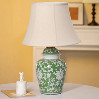 Lampe de table élégante en céramique verte, source de lumière LED, écologique, alimentée électriquement, pour la décoration de la chambre à coucher et de la maison