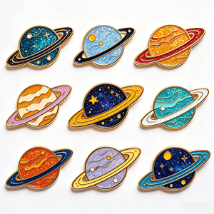 Pins de Metal Personalizados con Diseños Artísticos para Jeans y Mochilas - Product Image 4