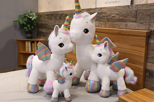 Vente en gros belle aile volante rose et blanc grands yeux animal en peluche peluche licorne peluche aux cheveux bleus - Product Image 3