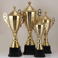 Hot New Design Personnalisé Sports Trophy Cup Gold Sports Award Médaille en Bronze Fer pour Football Basketball Logo Personnalisé