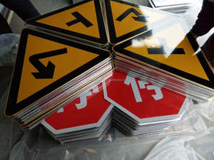 ป้ายจราจรอลูมิเนียมสะท้อนแสงความปลอดภัยทางถนนพร้อมป้ายเตือนฟิล์มสะท้อนความเข้มสูงและสัญญาณอันตราย - Product Image 3