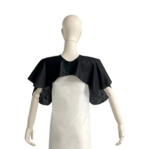 Cape d'épaule jetable blanche en film PE non tissé, écologique, résistante à l'eau, châle magique, logo personnalisé pour salons <span class=keywords><strong>de</strong></span> coiffure et barbiers - Product Image 3