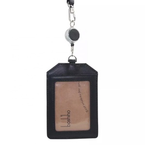 Porta Tarjetas de Identificación, Porta Credenciales de Trabajo, Cordones para Credenciales, Porta Tarjetas de Identificación de Cuero PU con Correa Elástica Retráctil para el Cuello y Porta Bolígrafos - Product Image 1