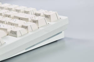 Clavier de jeu magnétique RGB avec connexion filaire pour PC, faible latence, clavier à réponse rapide - Product Image 5