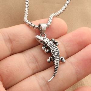 Yunnique – pendentif crocodile en acier inoxydable, thème animal, style rétro Punk, bijoux à la mode pour hommes, cadeau, charme, été 2021 - Product Image 4