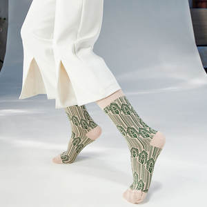 Calcetines de moda fresca verde hierba de primavera, calcetines casuales con patrón de hojas, calcetines transpirables de moda para mujer con <span class=keywords><strong>caja</strong></span> de embalaje - Product Image 5