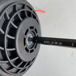 Testa di rifinitore <span class=keywords><strong>per</strong></span> erba multifunzione <span class=keywords><strong>per</strong></span> tosaerba da giardino parti di utensili da giardino spazzola lame di taglio <span class=keywords><strong>per</strong></span> erba in acciaio - Product Image 3